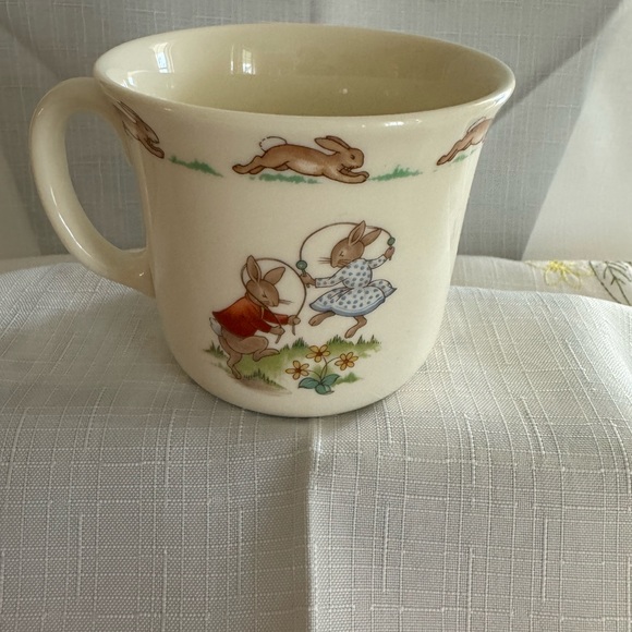 Royal Doulton  bunnykins cup - Picture 2 of 3